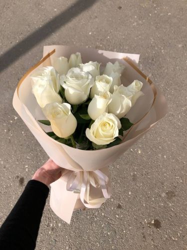 Белые розы 15 шт 50 см
